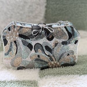 Judith Leiber Crystal Bow Minaudière NWT & Certificate